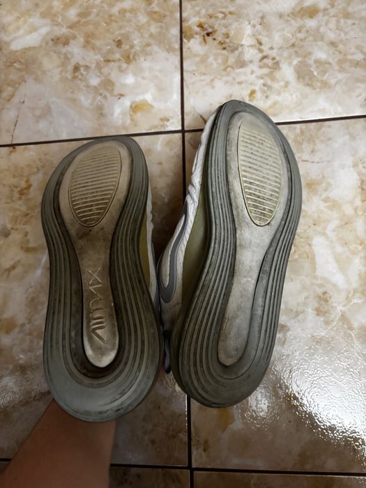 Nike air max 720 white US9.5/EU43