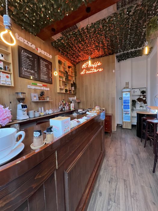 Afacere la cheie – cafenea complet echipată