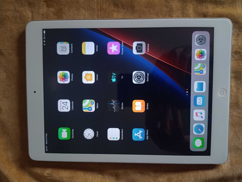 Vând iPad Air 1st Gen. 2013