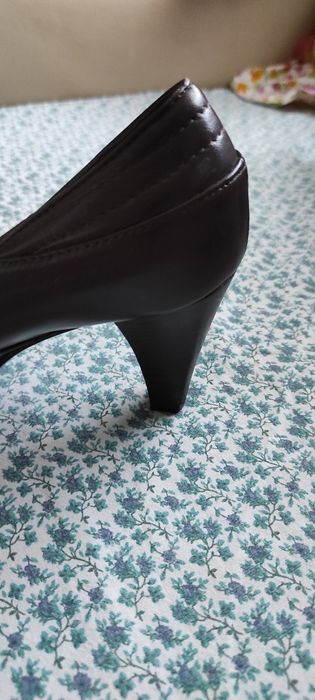 Pantofi piele maro mărime 22,5cm, cu toc comod, noi fără etichetă