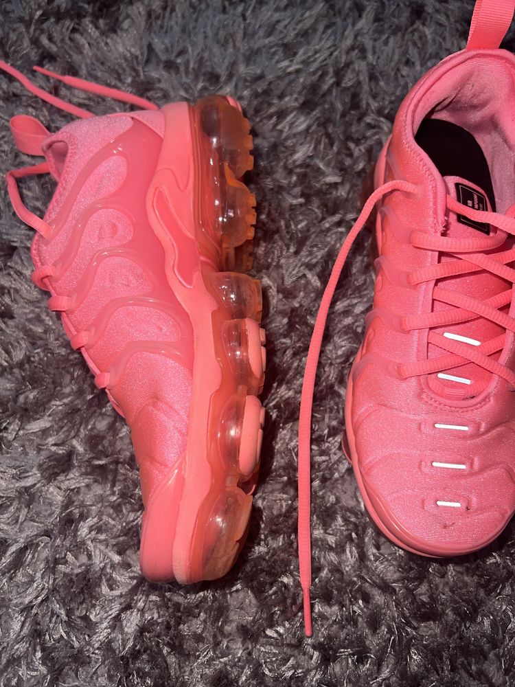 Air vapormax plus nike