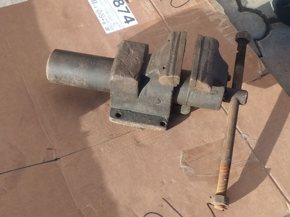 Продам Советские тиски