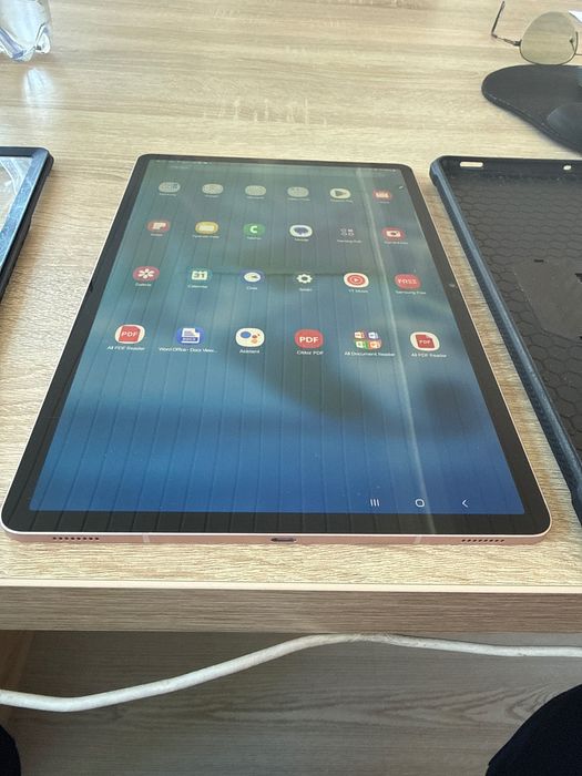 Tableta Samsung Galxy Tab S8+ model SM-X800