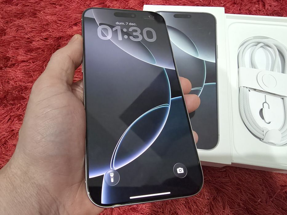 -Iphone 16Pro Max, ca Nou, 256Gb, 8Ram, Silver Titanium, ireprosabil,