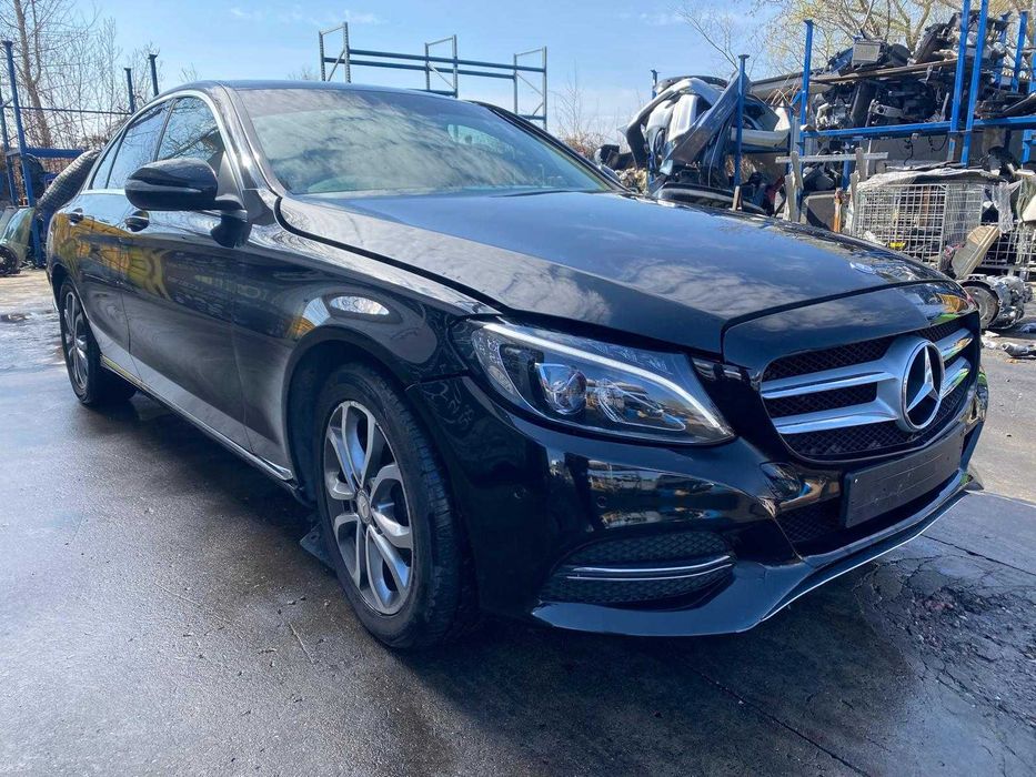 Dezmembrez mercedes c220 w205 AIR-MATIC om 651 ad-blue/capota w205/far