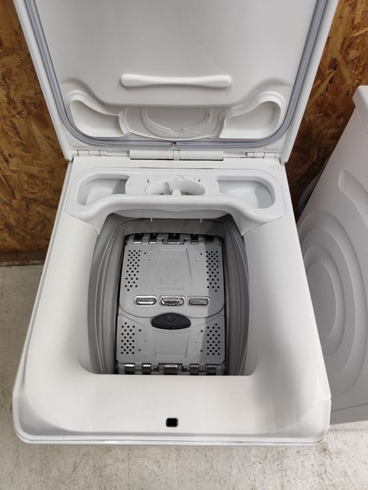 Masina de spalat AEG cu incarcare verticala de 6 kg