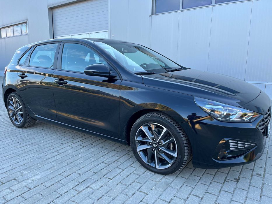 HYUNDAI i30 1. 0TURBO M-HEV 48V 120 к.с.MILD Hybrid,CarPlay,TUV,89990к
