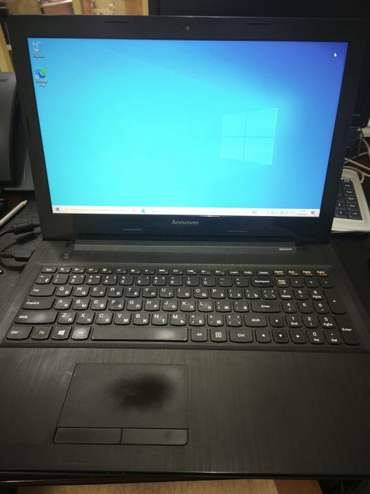 Ноутбук "Lenovo"