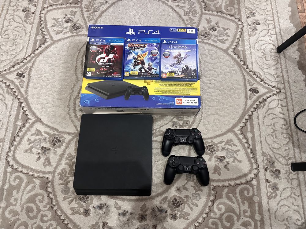 Sony Playstation 4 Slim 1Tb с играми