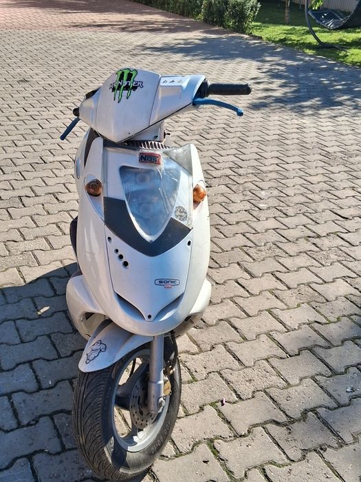 Vând aprilia sonic GP 49cc