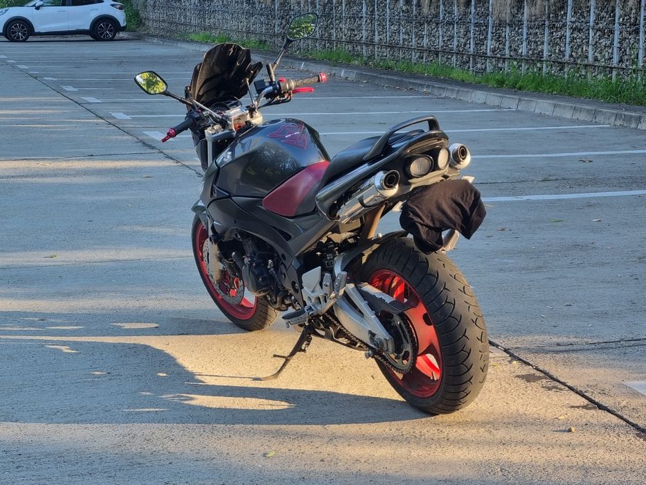 Suzuki gsr600 yoshimura