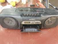 Sony radio casetofon stereo in stare de functionare.