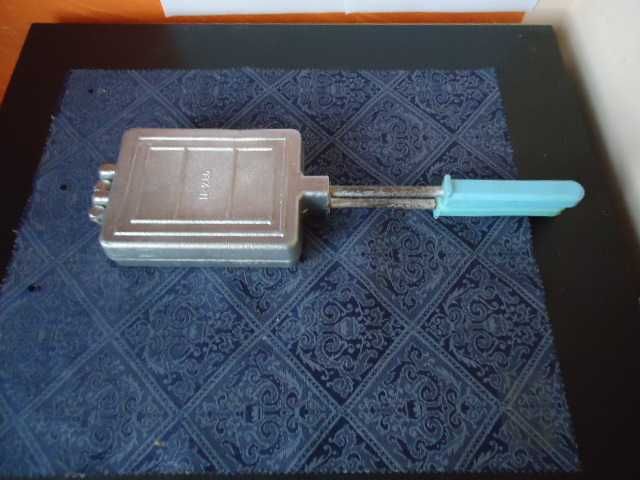 От соца, ретро руска преса за сладки,Преса за цели сладки