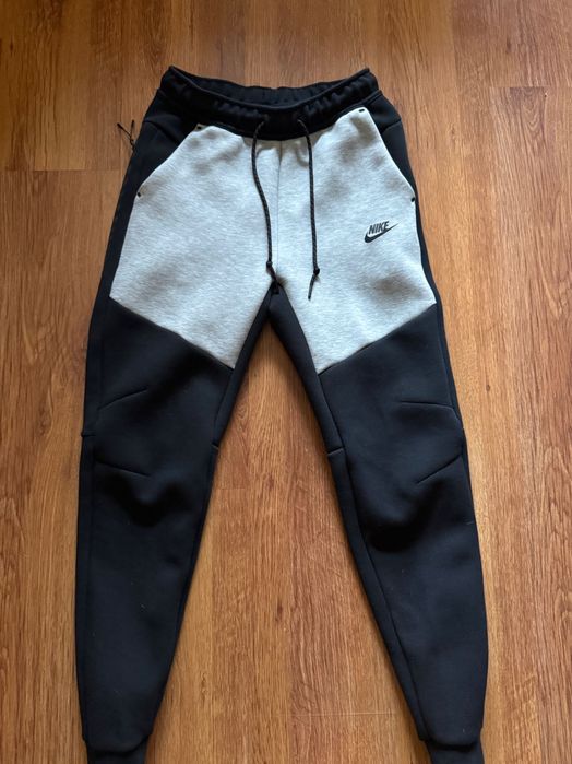 Nike Tech Fleece S