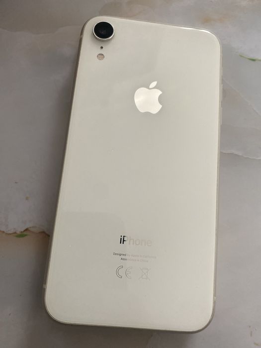 Продам айфон xr в идеальном состоянии.