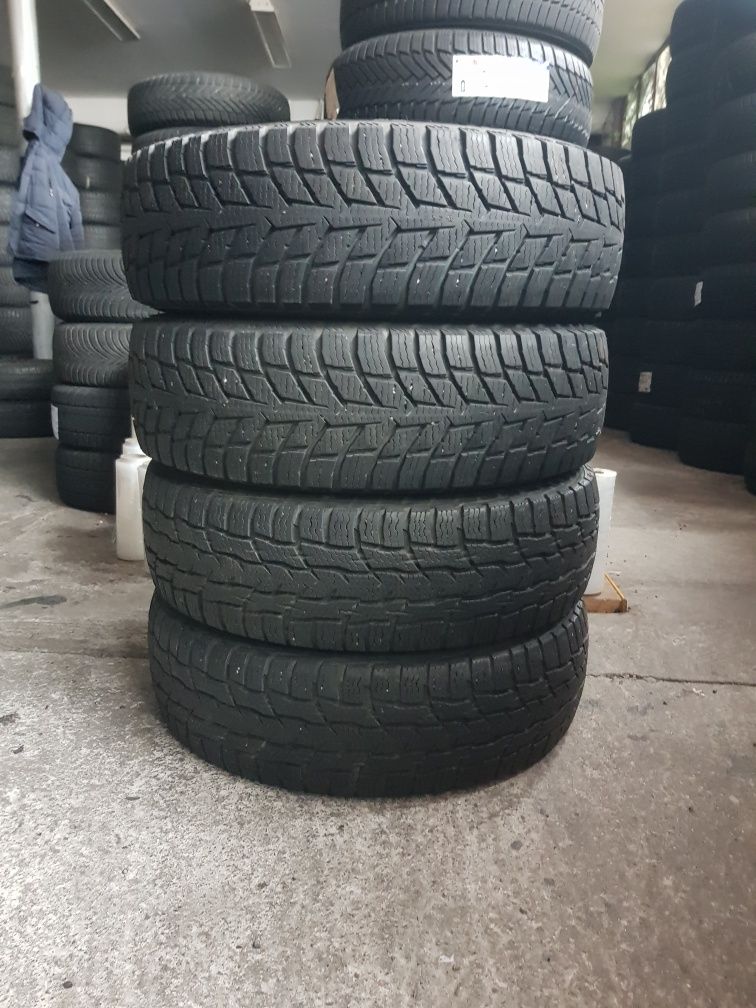 Nokian 205/75 R16 C 113/111R M+S iarnă