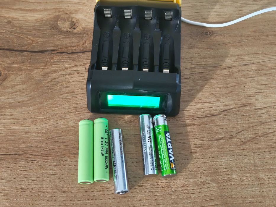 Încărcător baterii