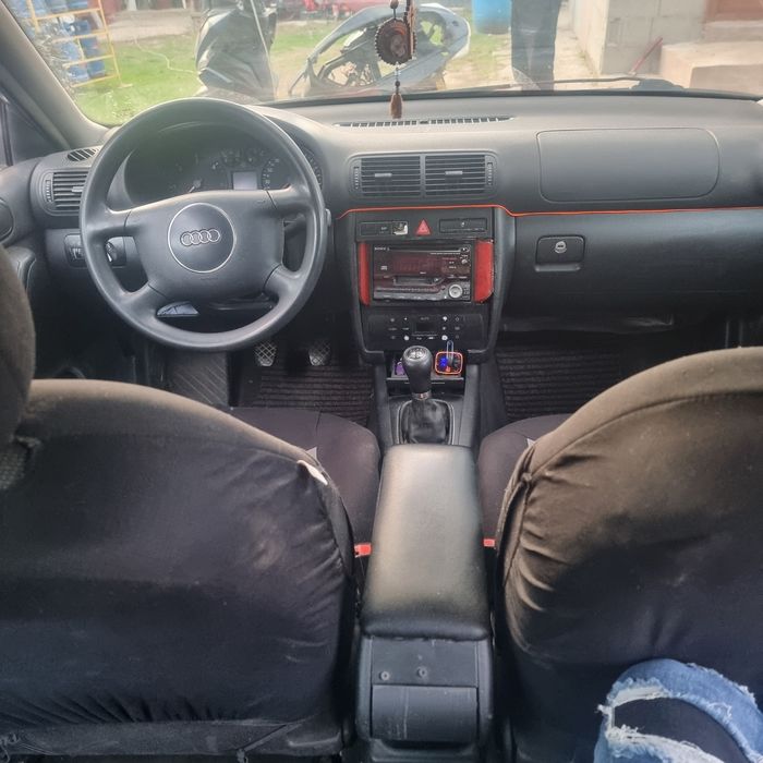 Vând Audi a 3 2003