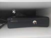 Xbox 360  hard 2 tb kinect 4 controlere modat Rgh