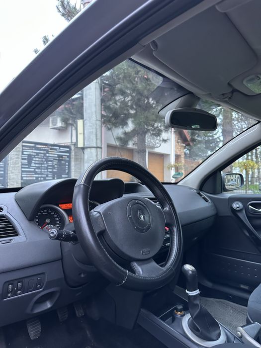 Renault Megane II – 2005 – 1.6 16V – Keyless Entry & Go – Privilege