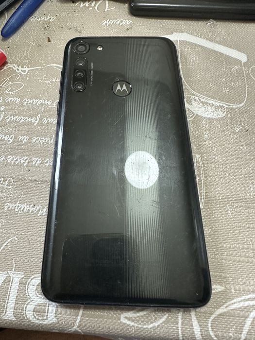 Motorola G8 power , 64 gb ,andr 11