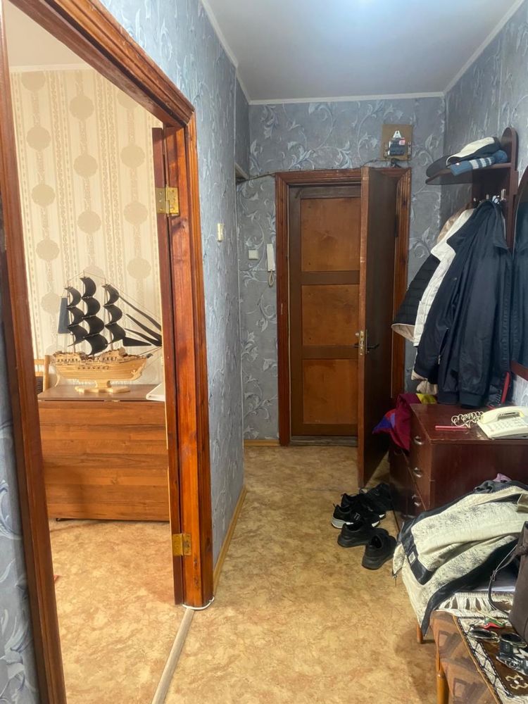 Продам гардеробную в прихожей
