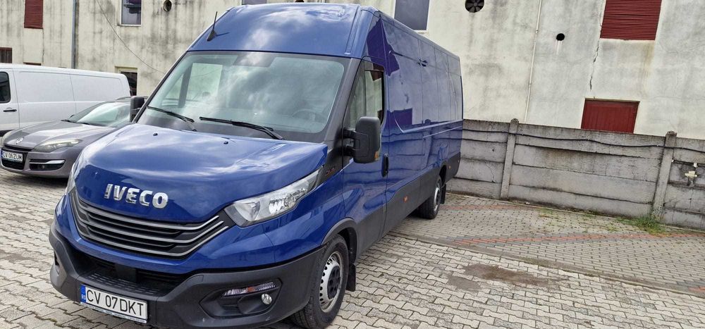 Autoutilitara Iveco Daily 35S18V