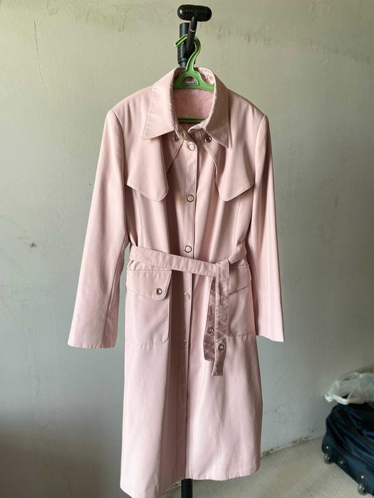 Плащ б/у отличном состоянии осень весна 46-48 размер