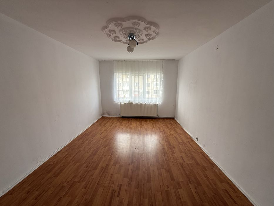 Apartament 2 camere de vanzare