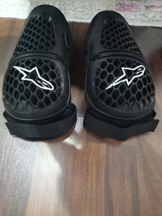 Protecții de genunchi Alpinestars Bionic Plus Knee