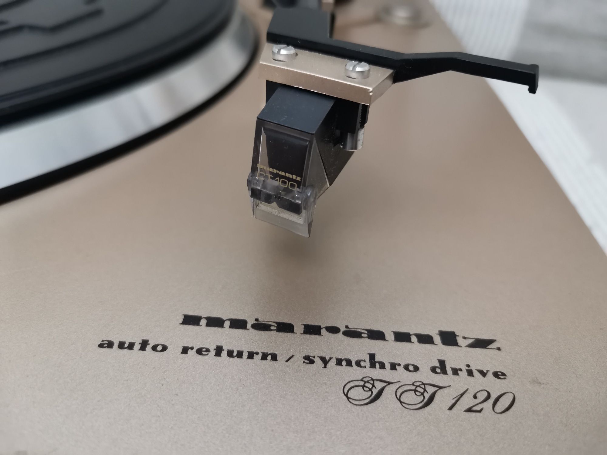 Pick up Marantz TT 120