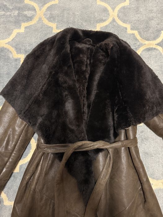 Palton  cu cordon din piele si blana naturala
