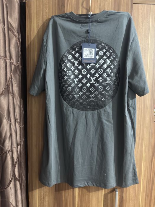 tricouri louis vuitton diverse culori