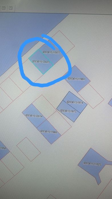Продам земельный участок в черте города. Где мал базар.