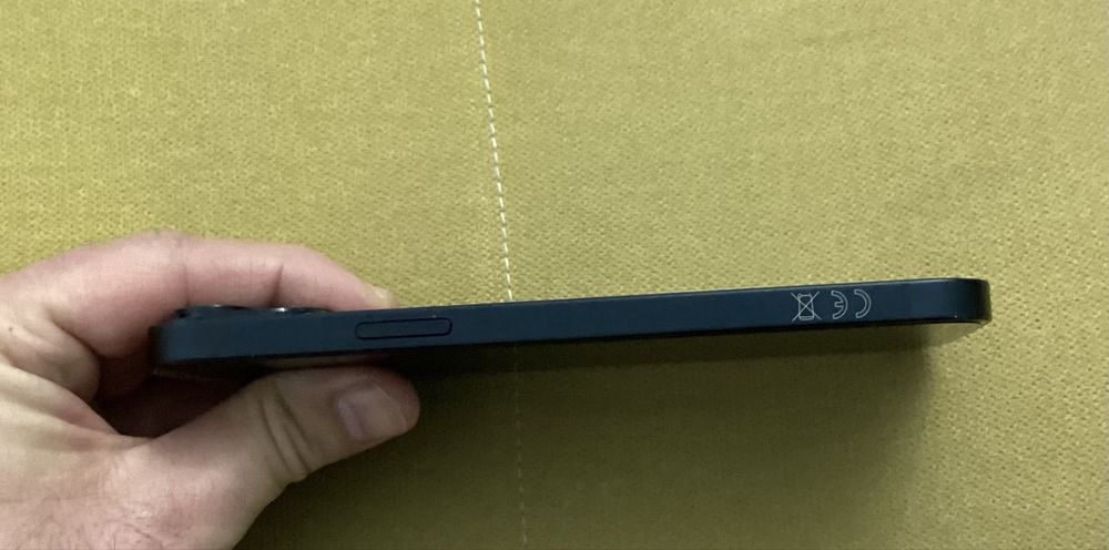 Vand iPhone 14 Plus, pachet complet