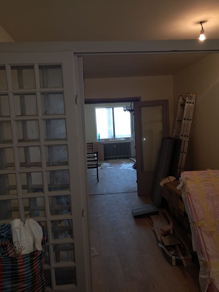 Vand Apartament 4 Camere