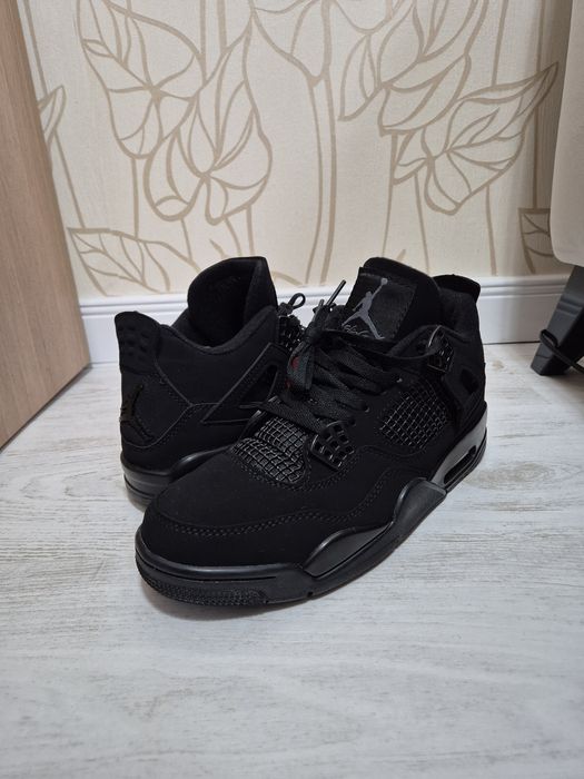 Jordan 4 Black Cat