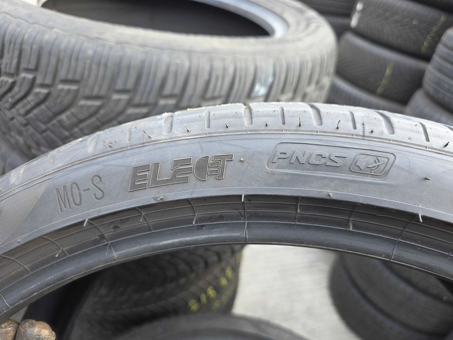 2бр Летни гуми 265 35 22 - Pirelli