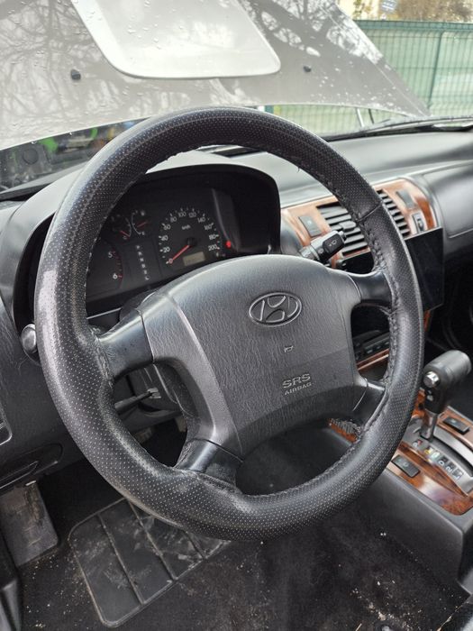 Хюндай Теракан  на части