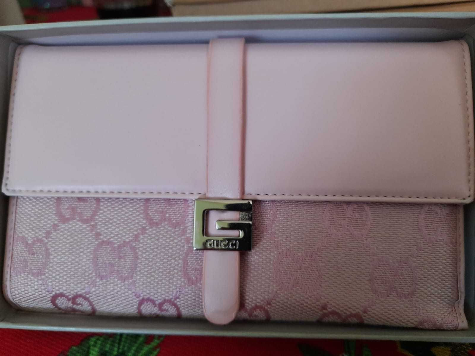 Portofel Gucci roz