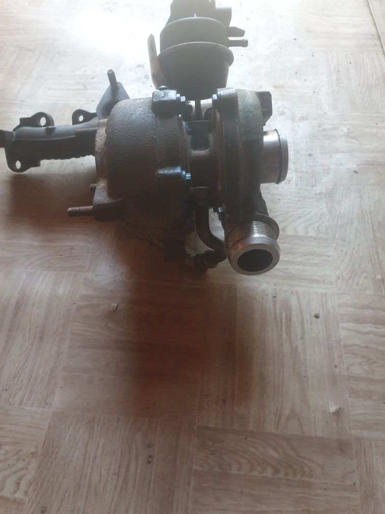 Vnd turbo diesel  2 l  ca 170  urgent