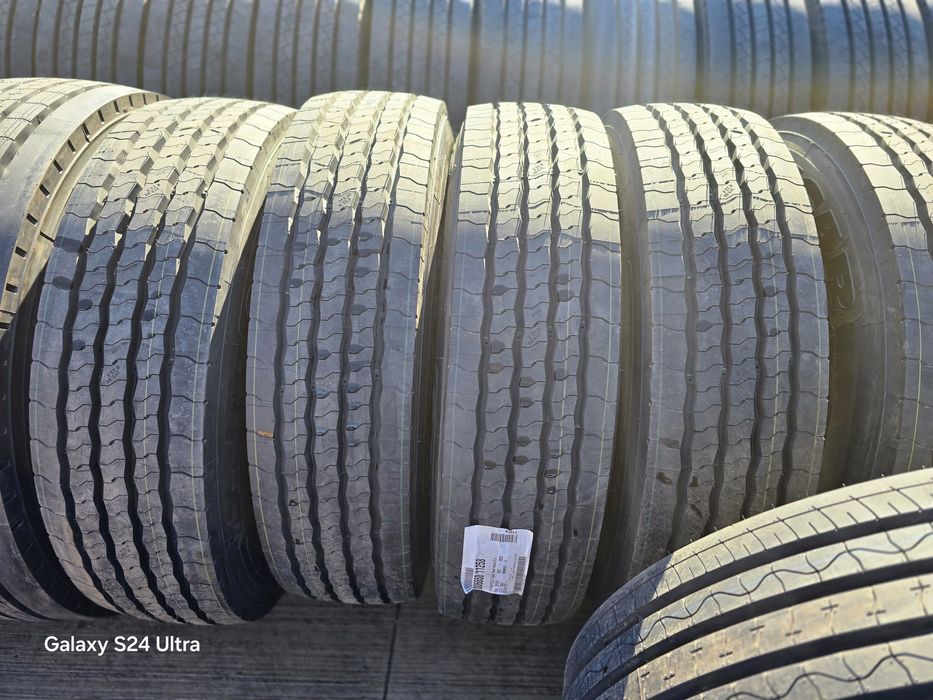 Anvelope 315 80 22,5 noi direcție și on/ of