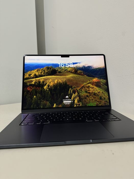 Macbook Air 15, M2, 2023, 8Гб/SSD 512Гб