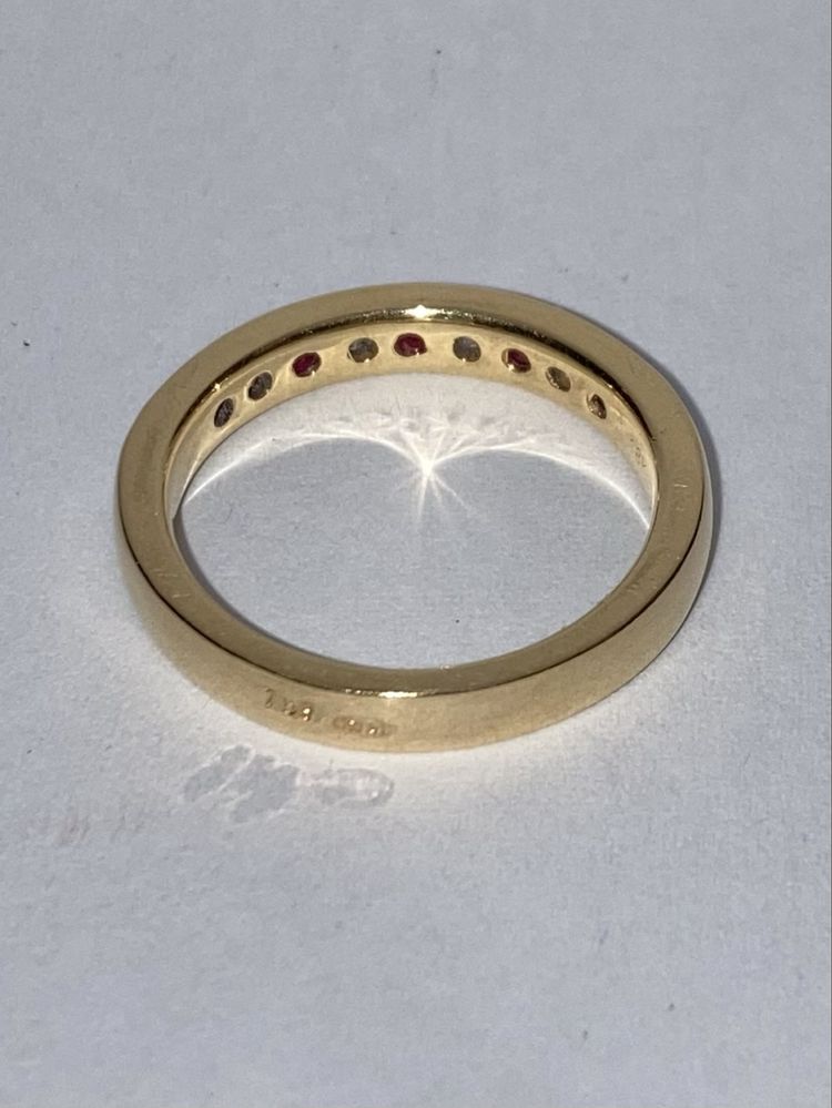 Inel aur 18kt.cu rubine si diamante
