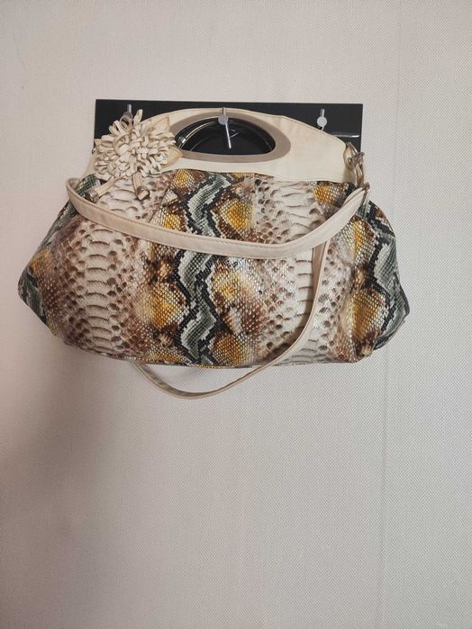 Дамски чанти-различни модели-9 броя-цени по договаряне