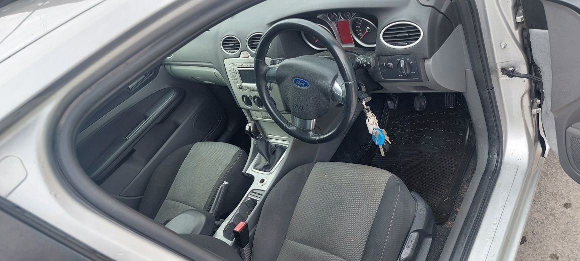 Ford Focus 2011 1.6tdci volan dreapta