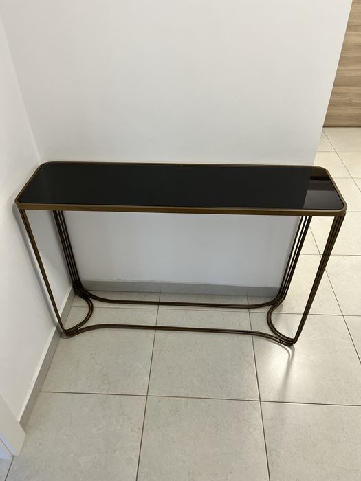 Consola metalica cu blat de sticla