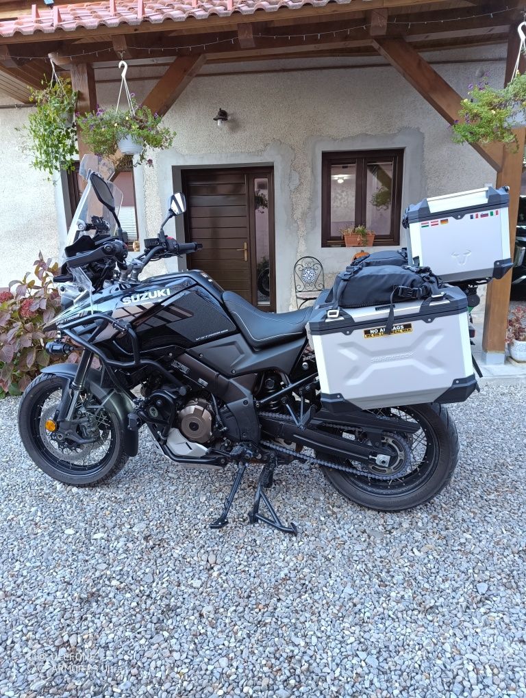 Suzuki v strom 1050 xt