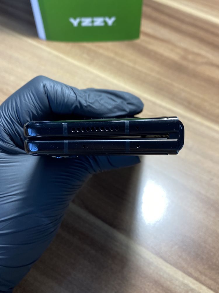 Samsung Galaxy Z Fold 3 Duos / Garanție 24 luni / 256 Gb / Bun |