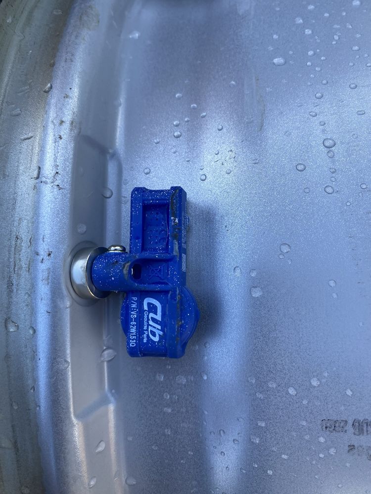 17 цола 5 х 108 мм Волво , Форд , Volvo , Ford
